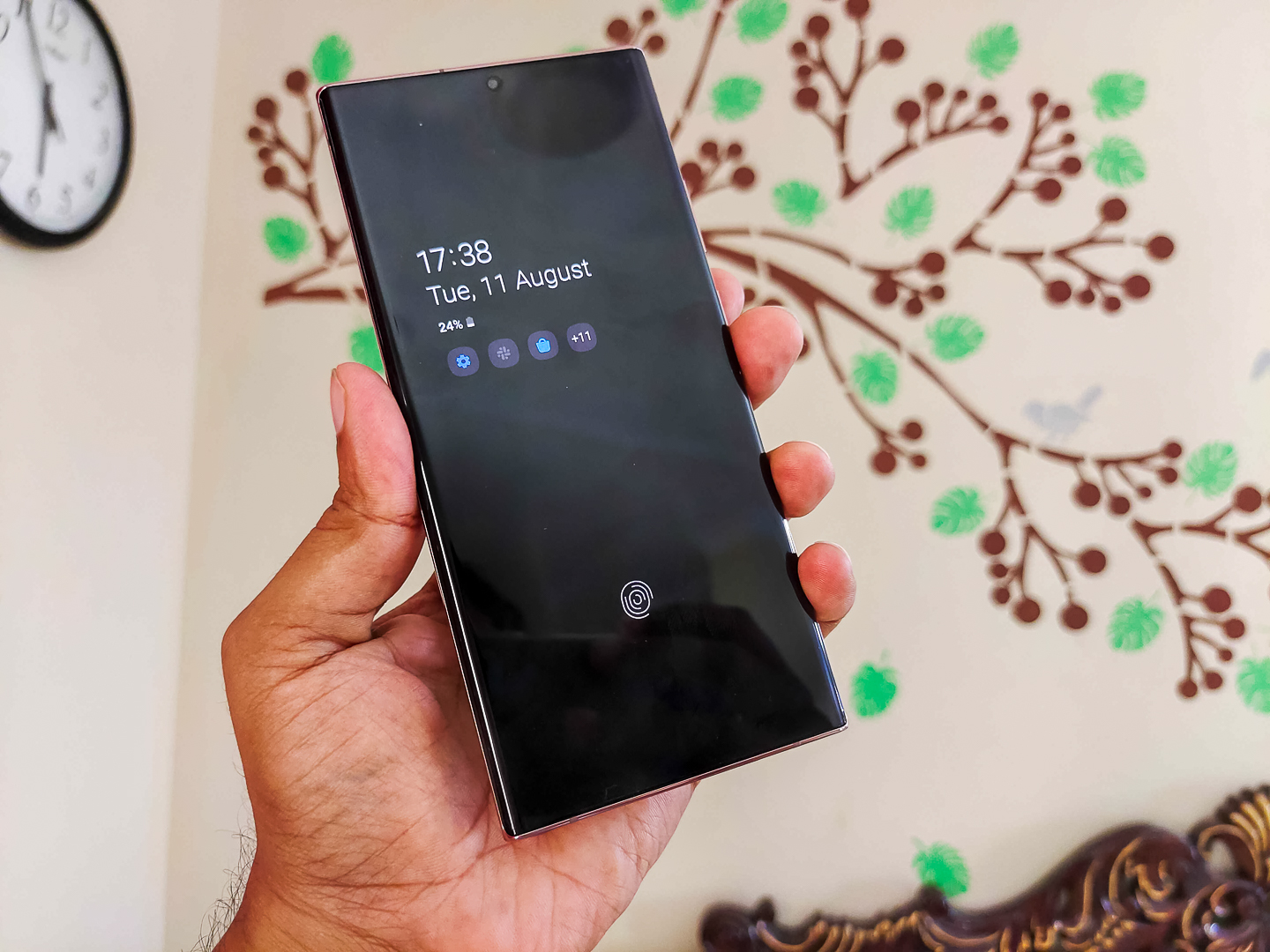 14 Best Phones With In display Fingerprint Sensors That You Can Buy 
