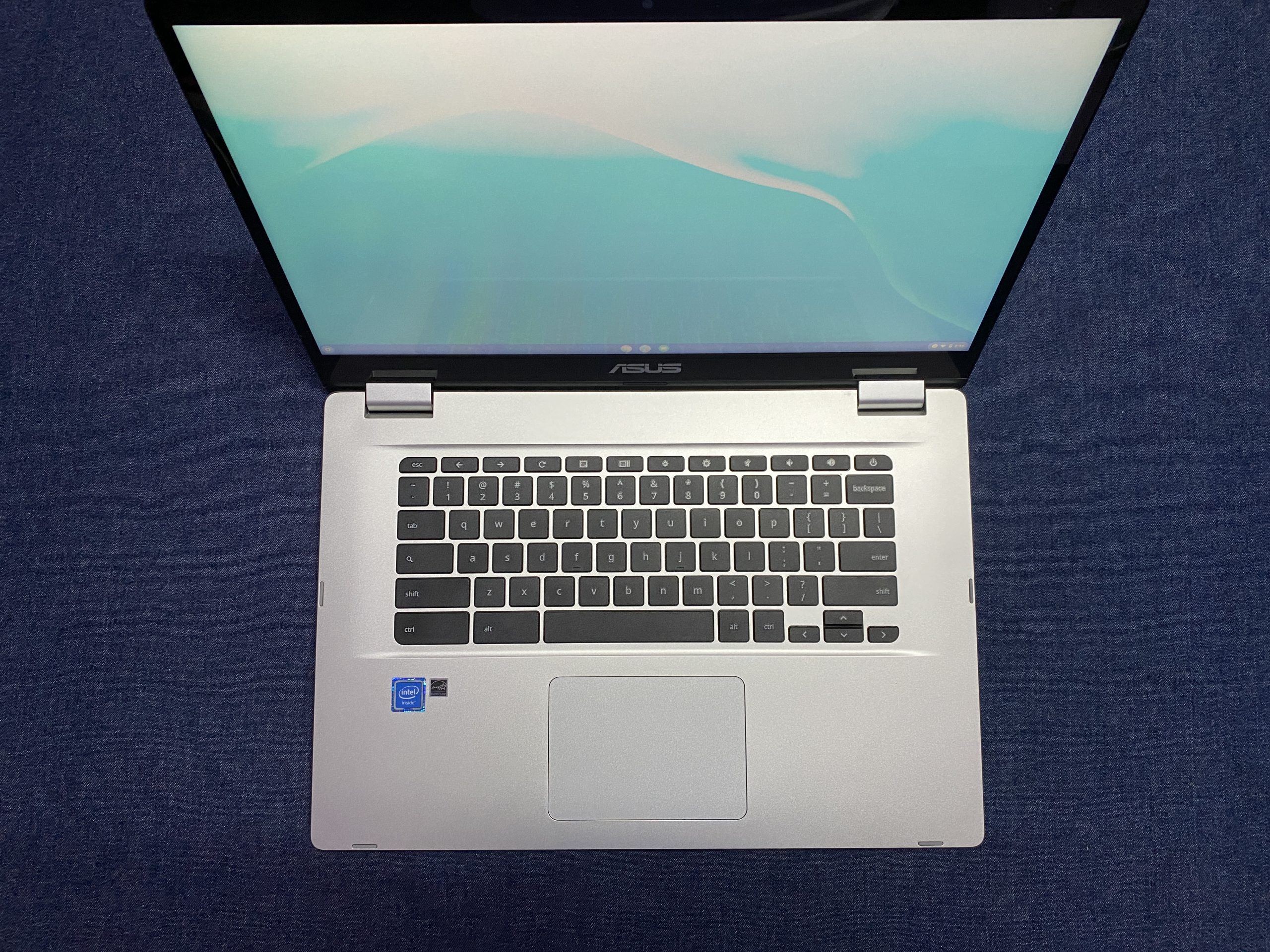 ASUS 15.6 Chromebook Laptop - Intel Processor - 4GB RAM - 64GB Storage -  Silver (C523NA-TH44F)