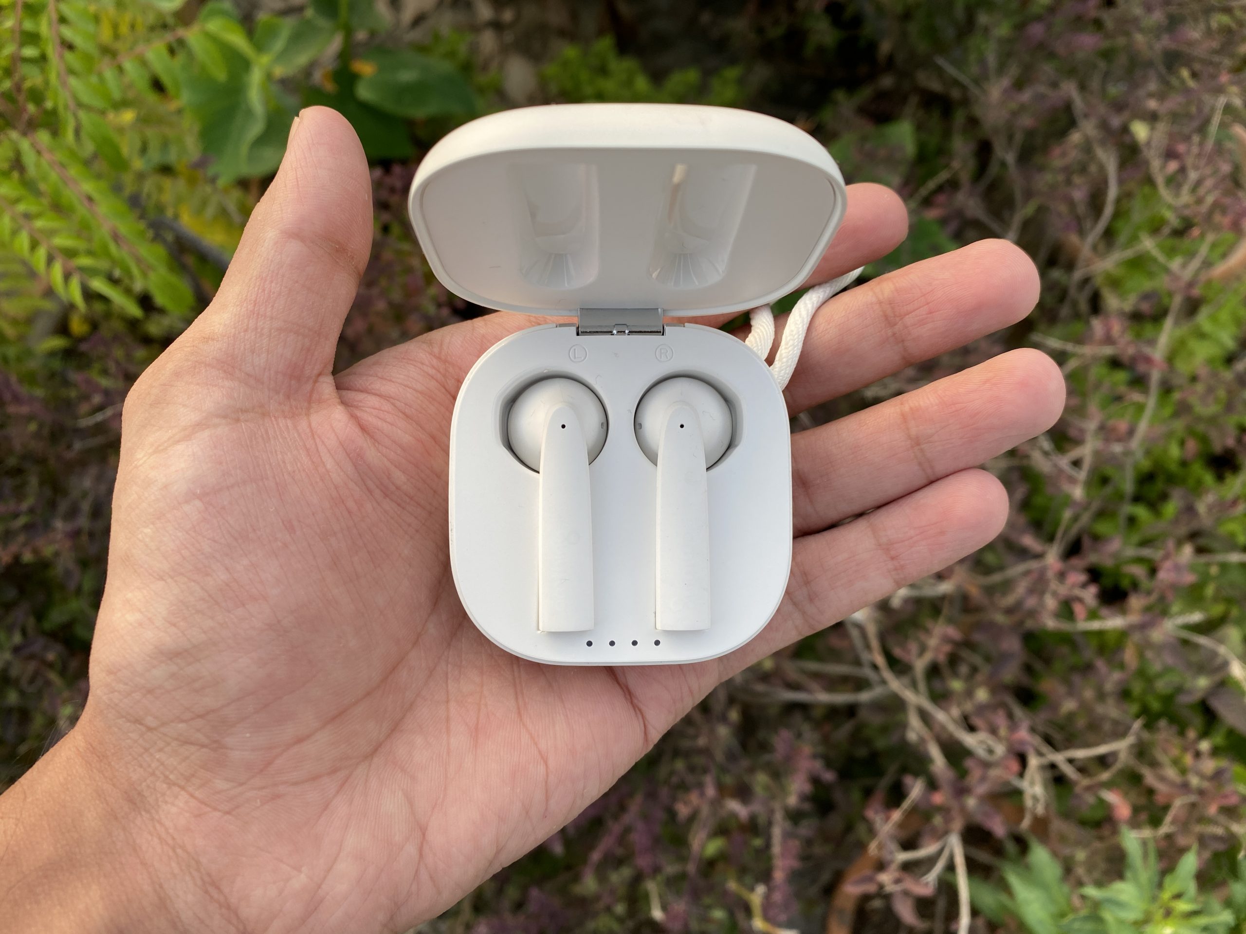 Omthing AirFree Pods TWS Review (1)