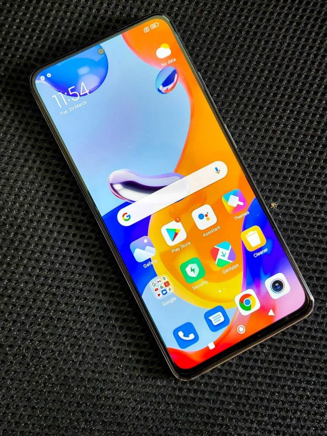 मात्र 20,000 की कीमत में Snapdragon 695 के साथ आते हैं ये फ़ोन - Smartprix