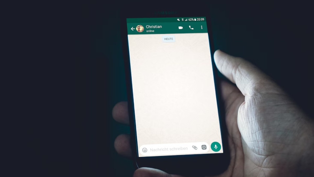 send-whatsapp-uncompressed-images-and-videos-how-to-share-high-quality