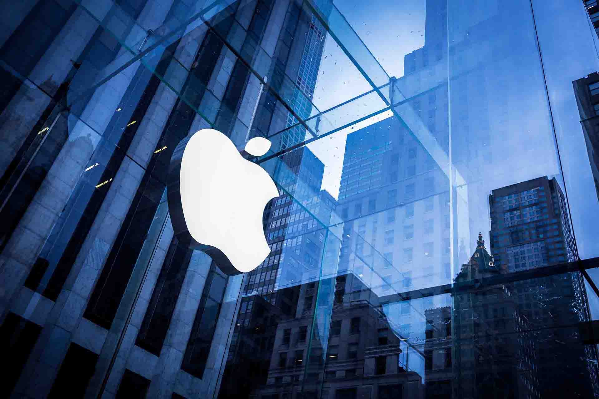 Apple & Alphabet shares earning records for Q4 2022